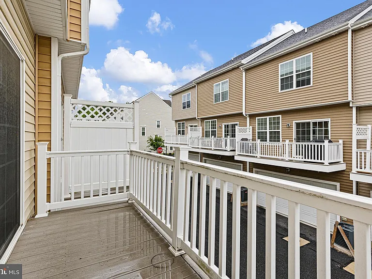 624 McComb Pl — Photo 19
