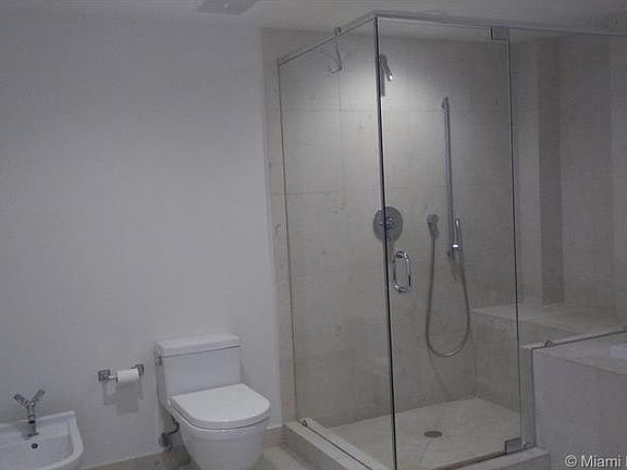 4th image of 465 Brickell Ave APT 3001