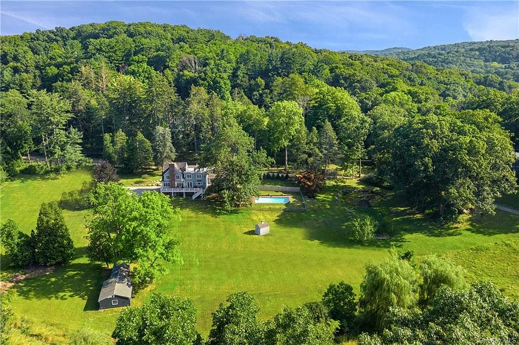 149 Meeting House Road, Bedford Corners, NY 10549 Zillow