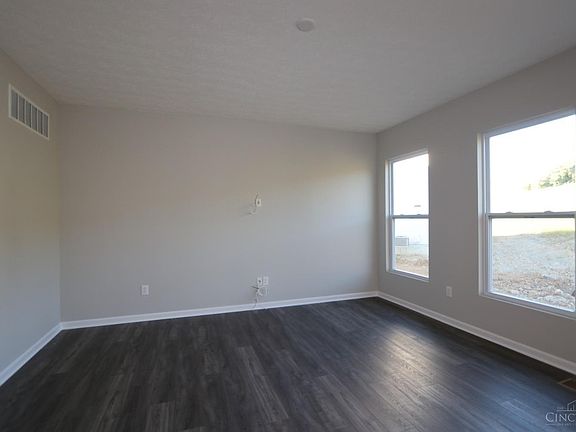 3rd image of 11900 Abbeytown Dr #1
