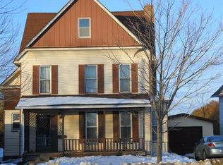 315 W Mission St, Strawberry Point, IA 52076