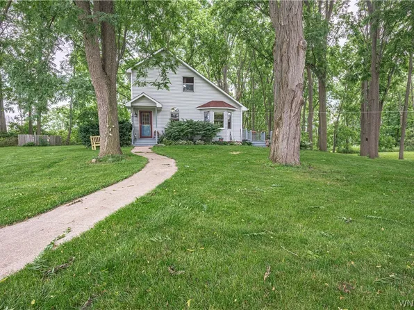 5635 Ide Rd, Burt, NY 14028