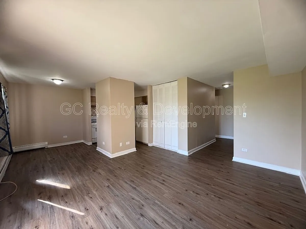 Building Photo - 808 W College Blvd #101
