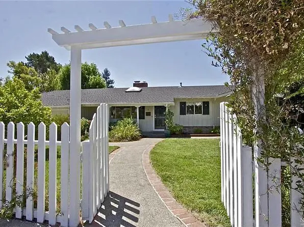 4 Cottonwood Dr, San Rafael, CA 94901