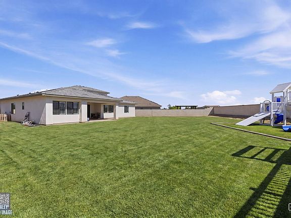 5th image of 3531 Jardineire Ln