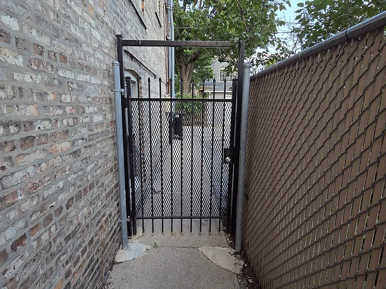 502 Beloit Ave #3B — Photo 17