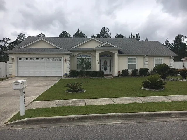 914 Amber Way