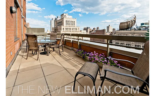 Rented by Douglas Elliman | media 33