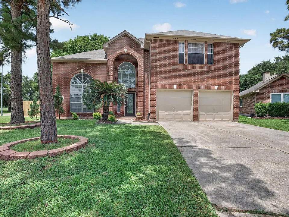 15010 Chestnut Falls Dr