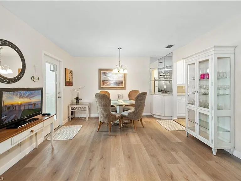 1065 Gulf Shore Blvd N #205 — Photo 3