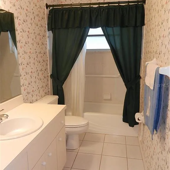 589 Rotonda Cir — Photo 16