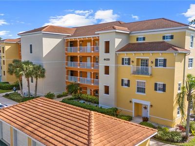 4420 Botanical Place Cir APT 102, Naples, FL, 34112