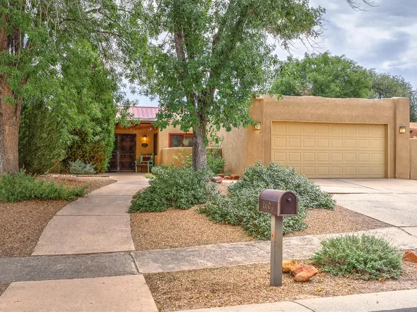 1604 Camino Rosario NW, Albuquerque, NM 87107