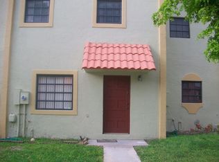 3911 SW 52nd Ave #8-2, Pembroke Park, FL 33023