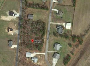 180 Happy Landing Dr, Maple, NC 27956