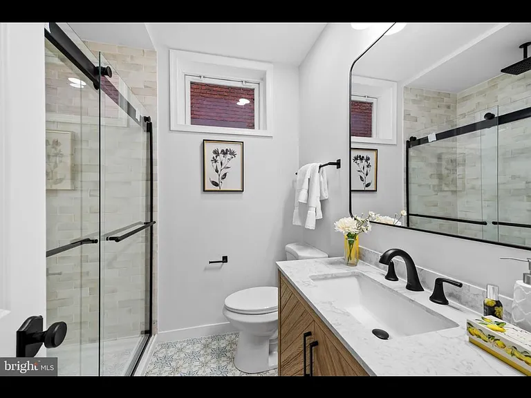 2824 Maryland Ave — Photo 9