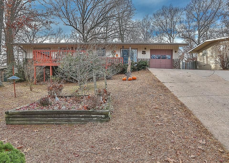 1st image of 28 Billingsley Dr