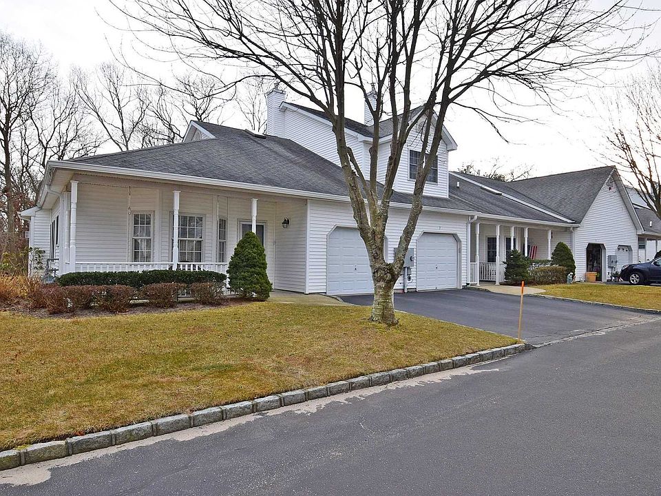1st image of 8 Oyster Cove Ln
