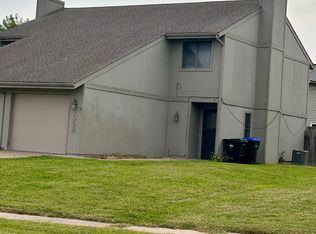 1058 SW Robinson Ave #1058, Topeka, KS 66604