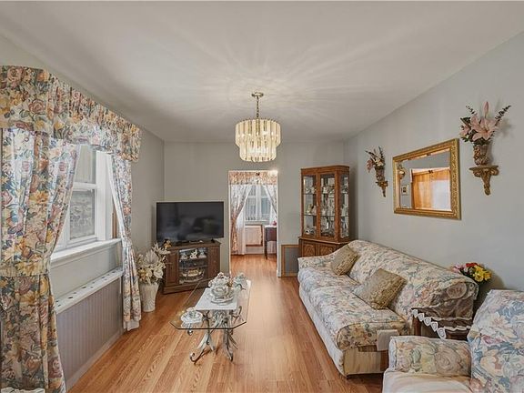 2nd image of 311 Avenue T