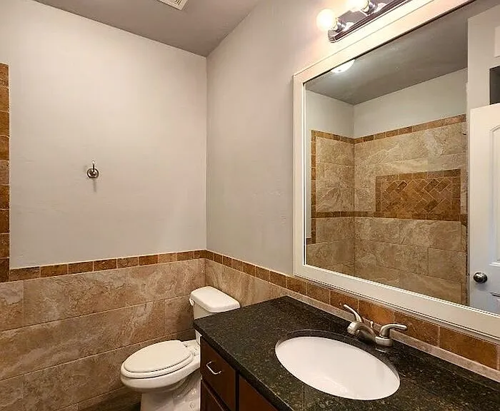 1120 E Campbell St — Photo 16