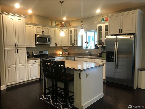 5th image of 1203 Daffodil Ave NE