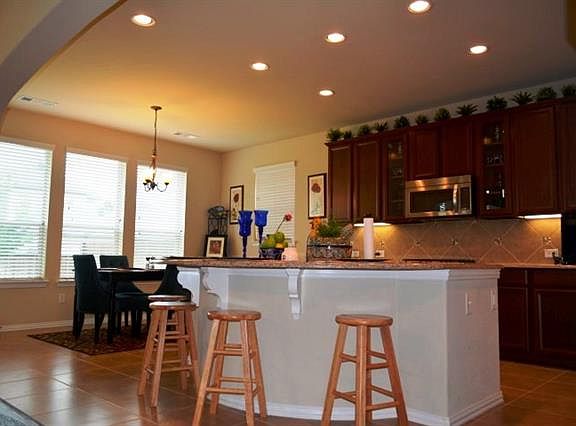 3rd image of 1809 Maggis Meadow Ln
