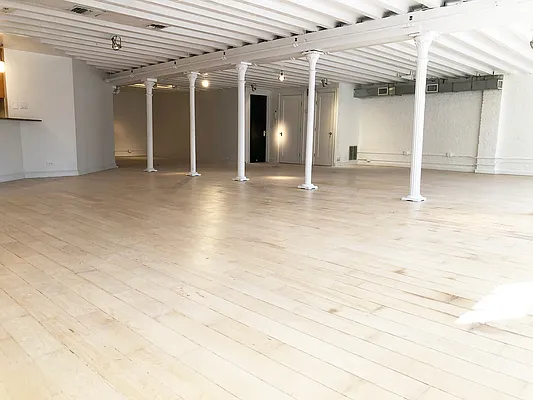 Rented by Ilium Realty, LLC | media 36