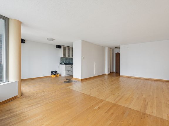 4th image of 4170 N Marine Dr APT 14K