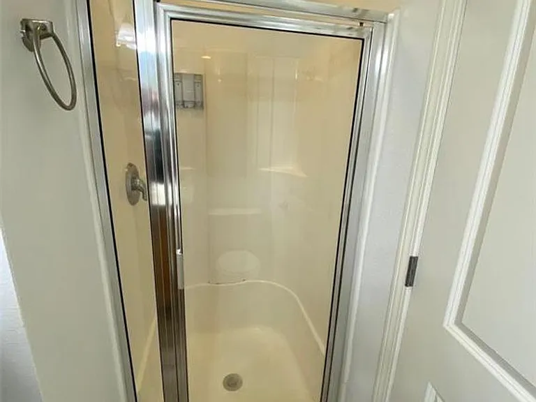 5330 Pershing Ave #606 — Photo 18