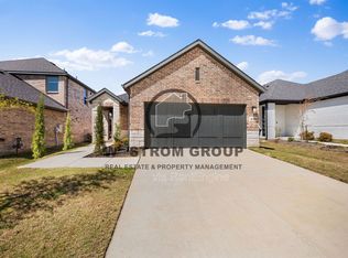 430 Cherry Laurel Dr, Lakewood Village, TX 75068