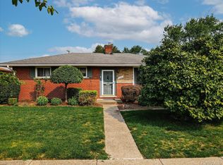 8949 Shannon Dr, Sterling Heights, MI 48314