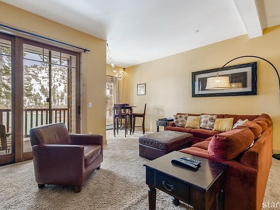 3rd image of 39 Palisades Dr #111
