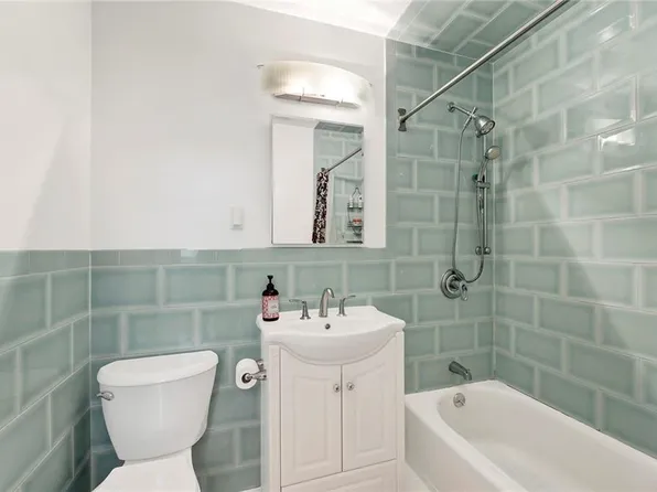 8940 Colonial Road image 16 of 20