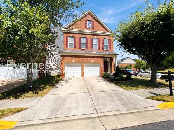 8348 Middle Ruddings Dr, Lorton, VA 22079