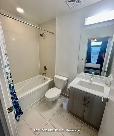 58 Orchard View Blvd #1011 — Photo 13
