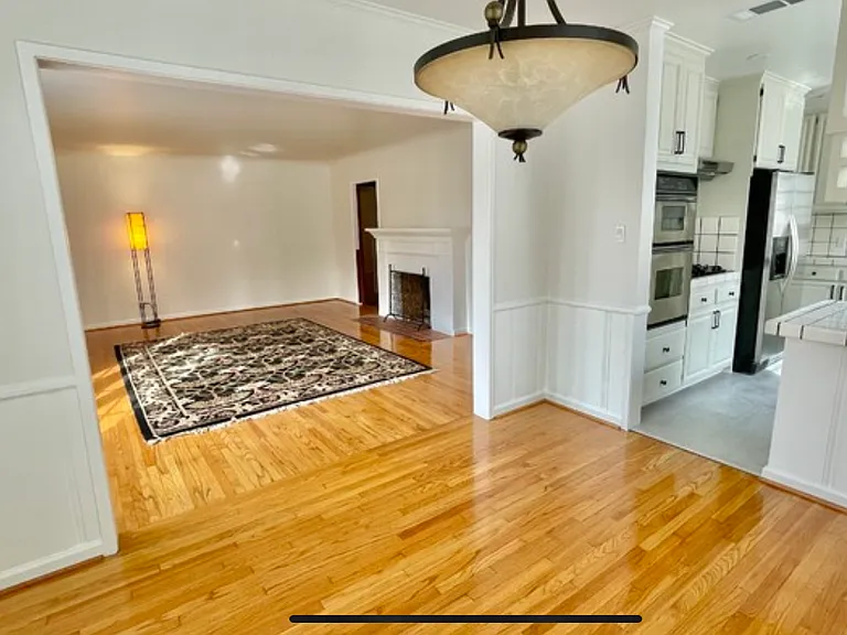4838 Cartwright Ave — Photo 12