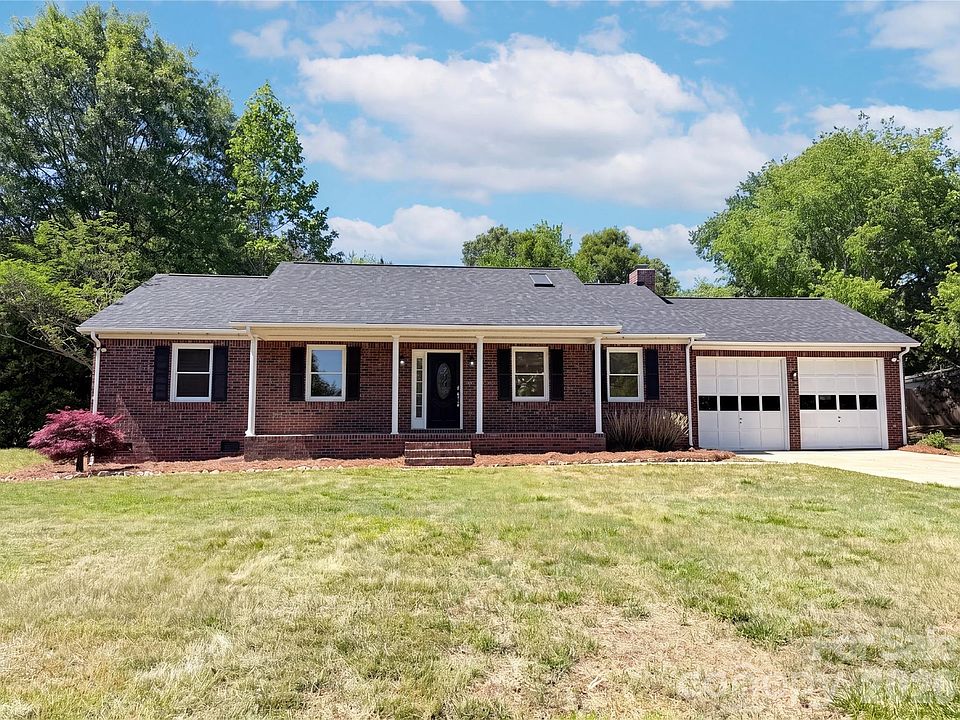 1st image of 4395 Meadow Ln