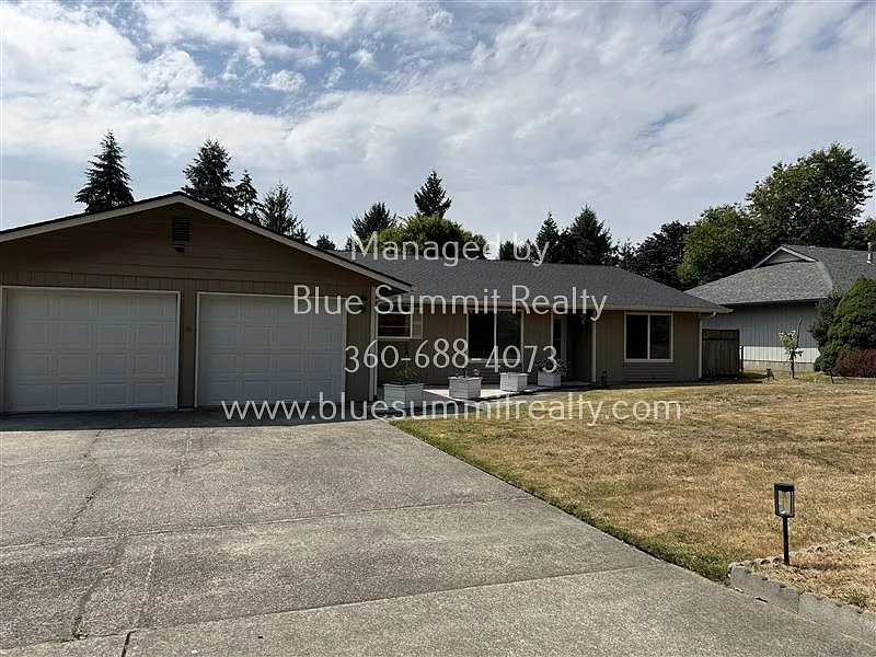 3 bed, 1828 sqft, $2,795 — Photo 2