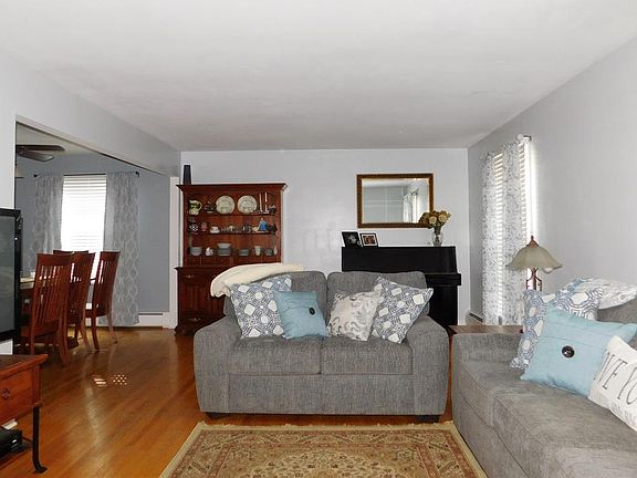 5th image of 1752 Terrace Dr