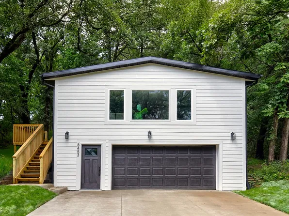 8453 Meadow Wood Dr, Dexter, IA 50070