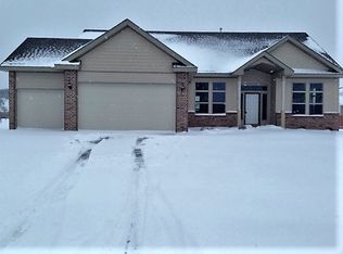 9377 Romeldale Ln, Roscoe, IL 61073