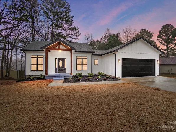 4528 Nevin Rd, Charlotte, NC 28269
