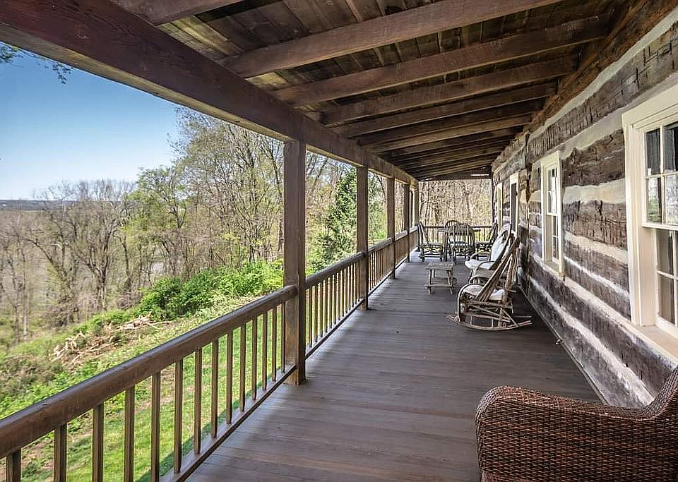 984 Charrette Ln, Washington, MO 63090 Zillow