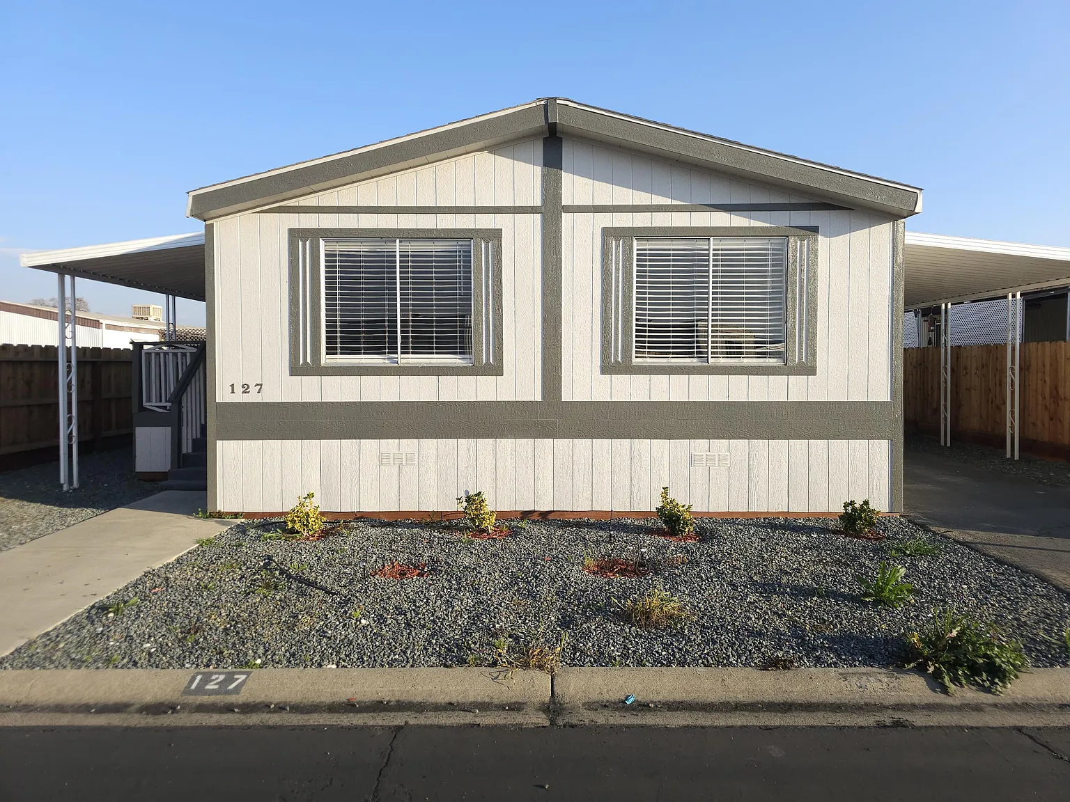 720 E Worth Avenue #127 photo 1
