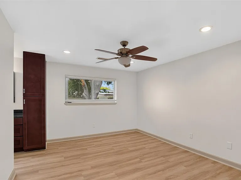 3208 Woodstone Dr — Photo 26