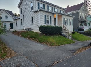 5 Middle St, Stoneham, MA 02180