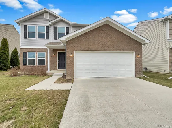 1654 Golfview Dr, Ypsilanti, MI 48198