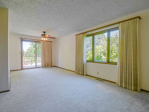 4th image of 4214 Bel Air Dr