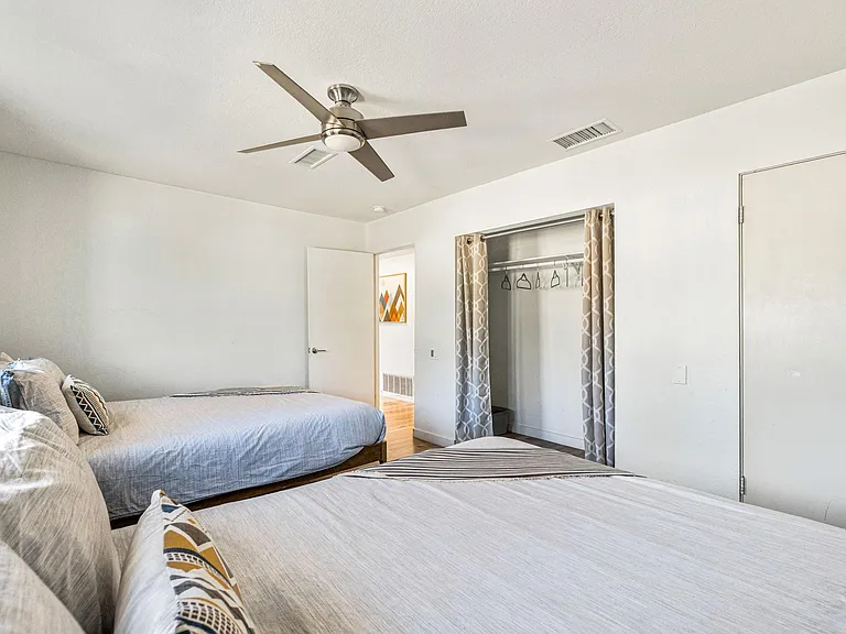2950 N Bahada Rd — Photo 58
